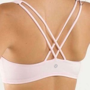 Lululemon Free to be Bra